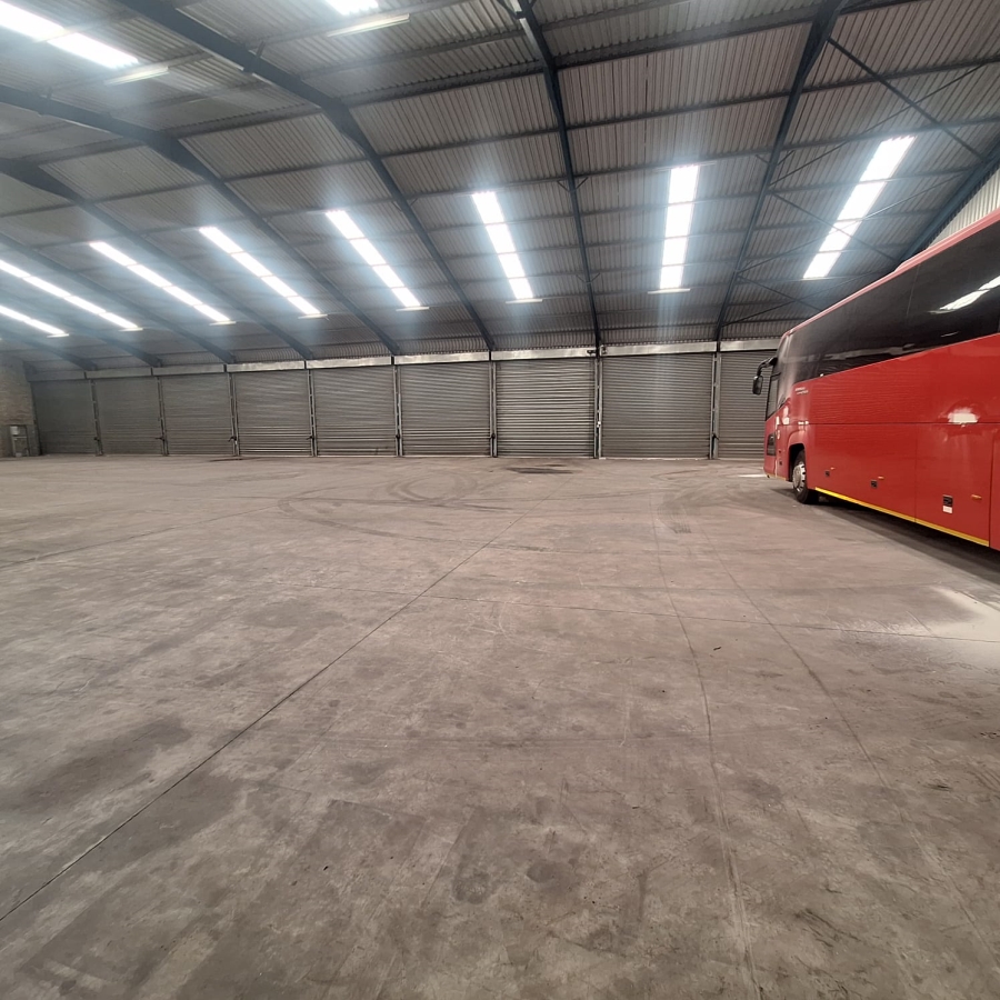 To Let Commercial Property for Rent in De Almeida Western Cape